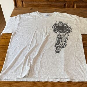 Men's Gray Graphic T-Shirt